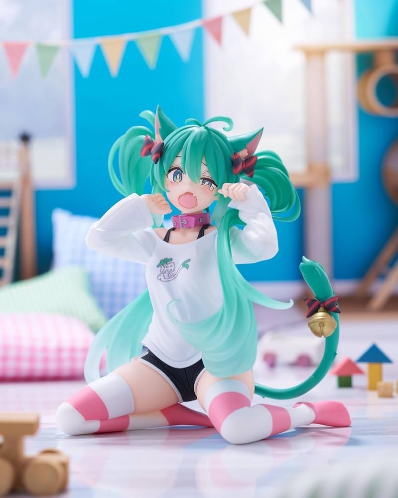 Taito -　Hatsune Miku Desktop Cute ～Cat Ears T-Shirt Ver.～ Figure