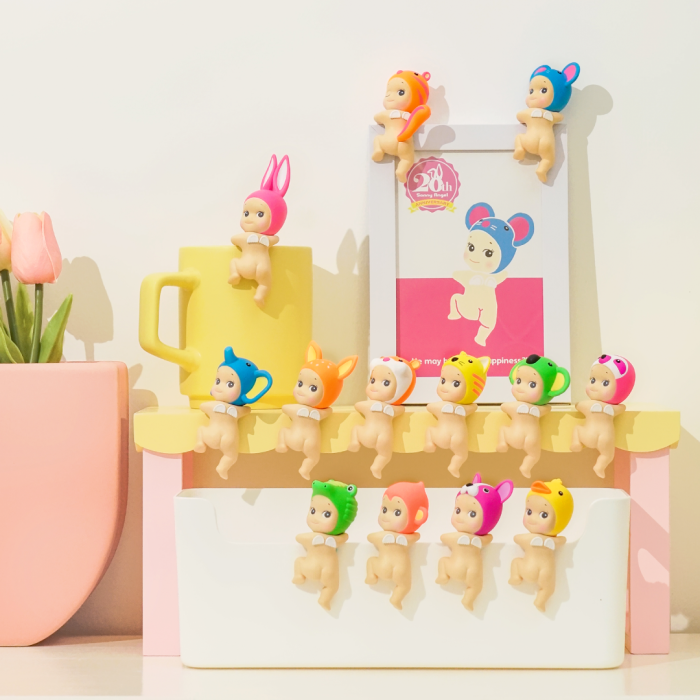 SONNY ANGEL - HIPPERS Decorative Looking Back Series Themed Series Blind Box